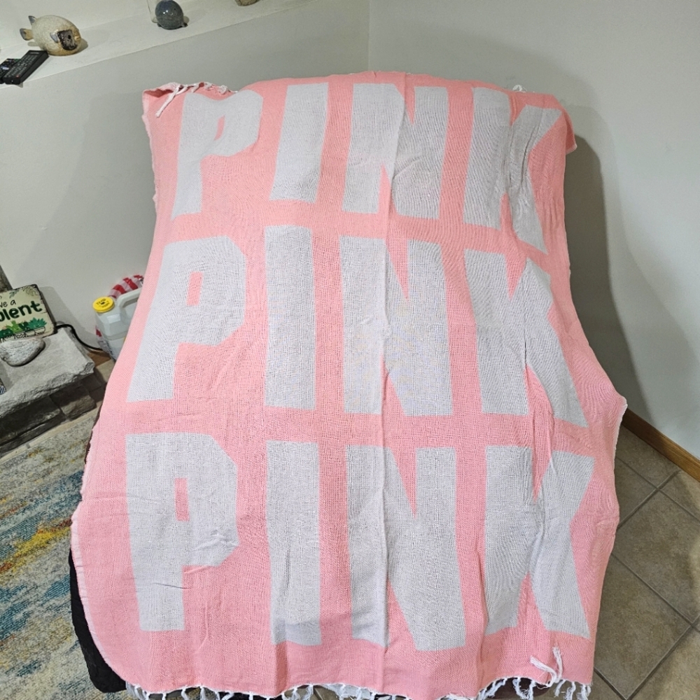Victoria's Secret PINK PINK PINK 50" x 60" Beach towel throw. NWT!